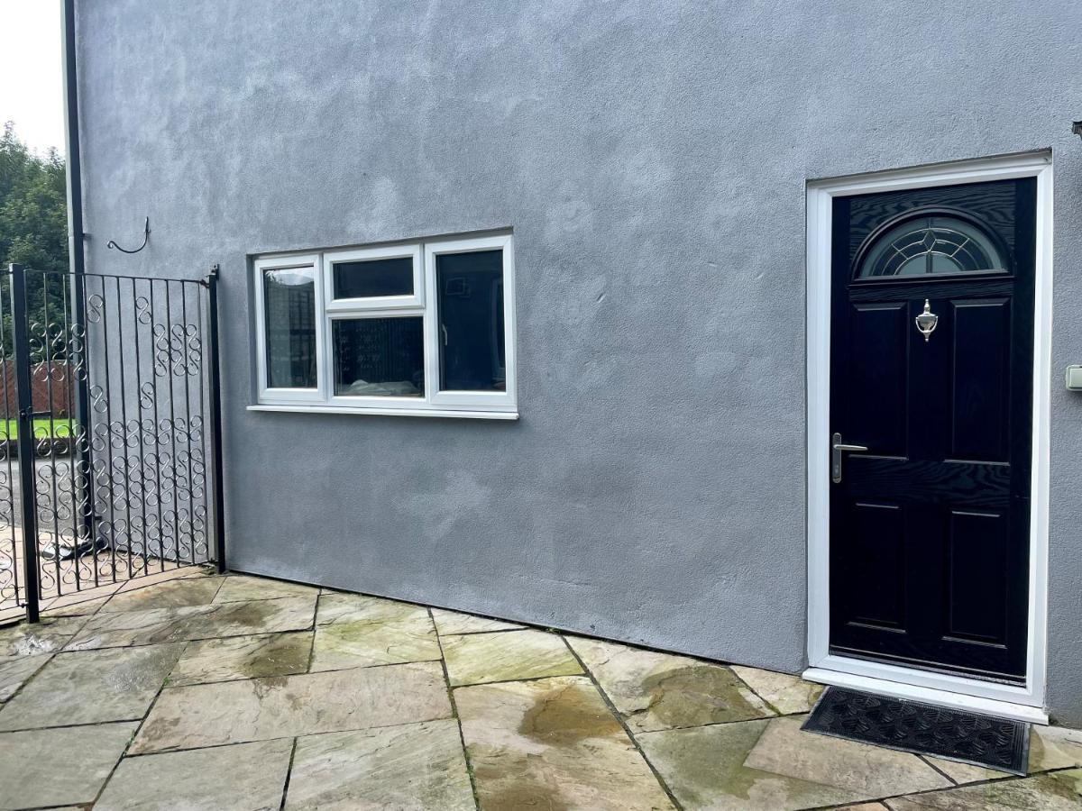 The Annex At Pantglas Farm Pontyclun Buitenkant foto
